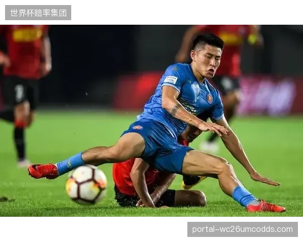 贝尔萨的战术使防线身后存有隐患，对中卫回追速度及门将出击是极大考验。